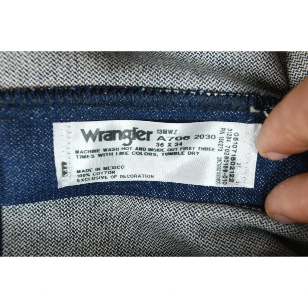 Vintage Wrangler 13MWZ Cowboy Cut Jeans Mens 36x34 Blue Original Fit Cotton